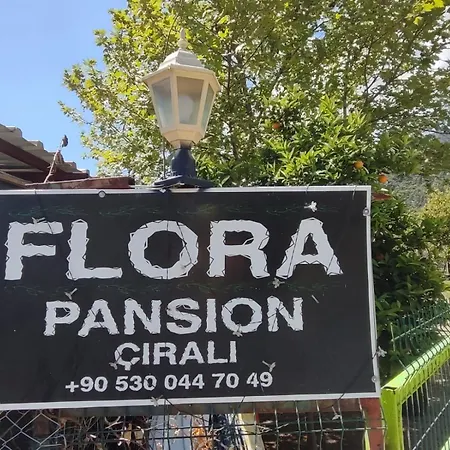 בית אירוח Flora Cirali קמר